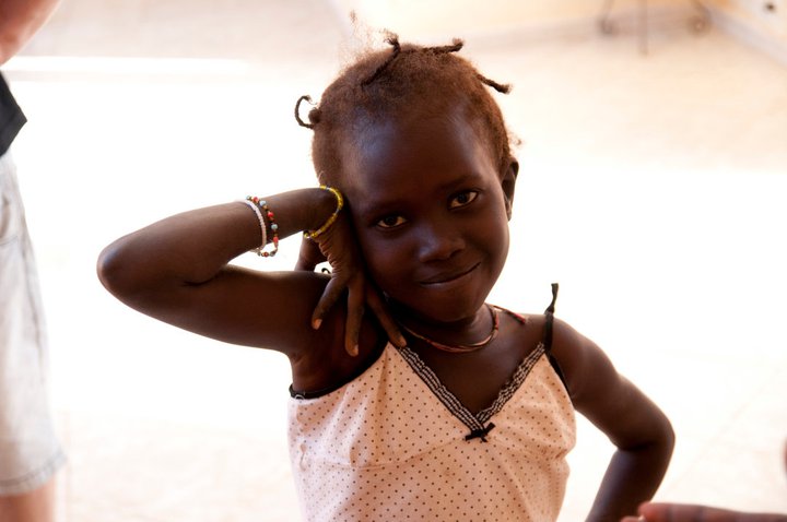 Un gruppo di bambini raccolti nel centro in Senegal I bambini di Ornella Africa senegal