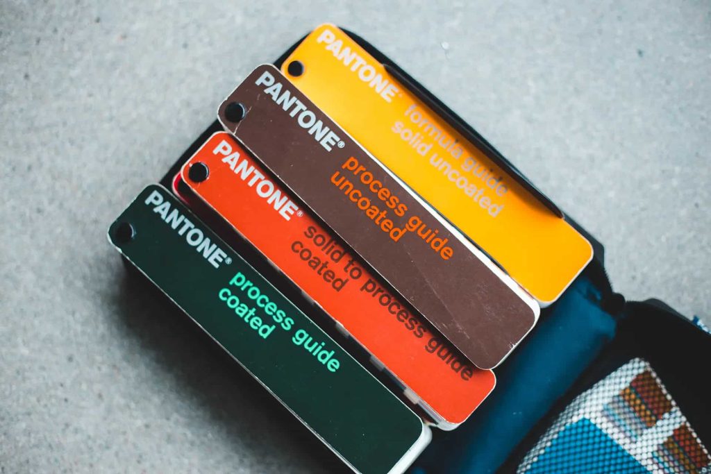 palette di colore pantone foto di Erik Mclean