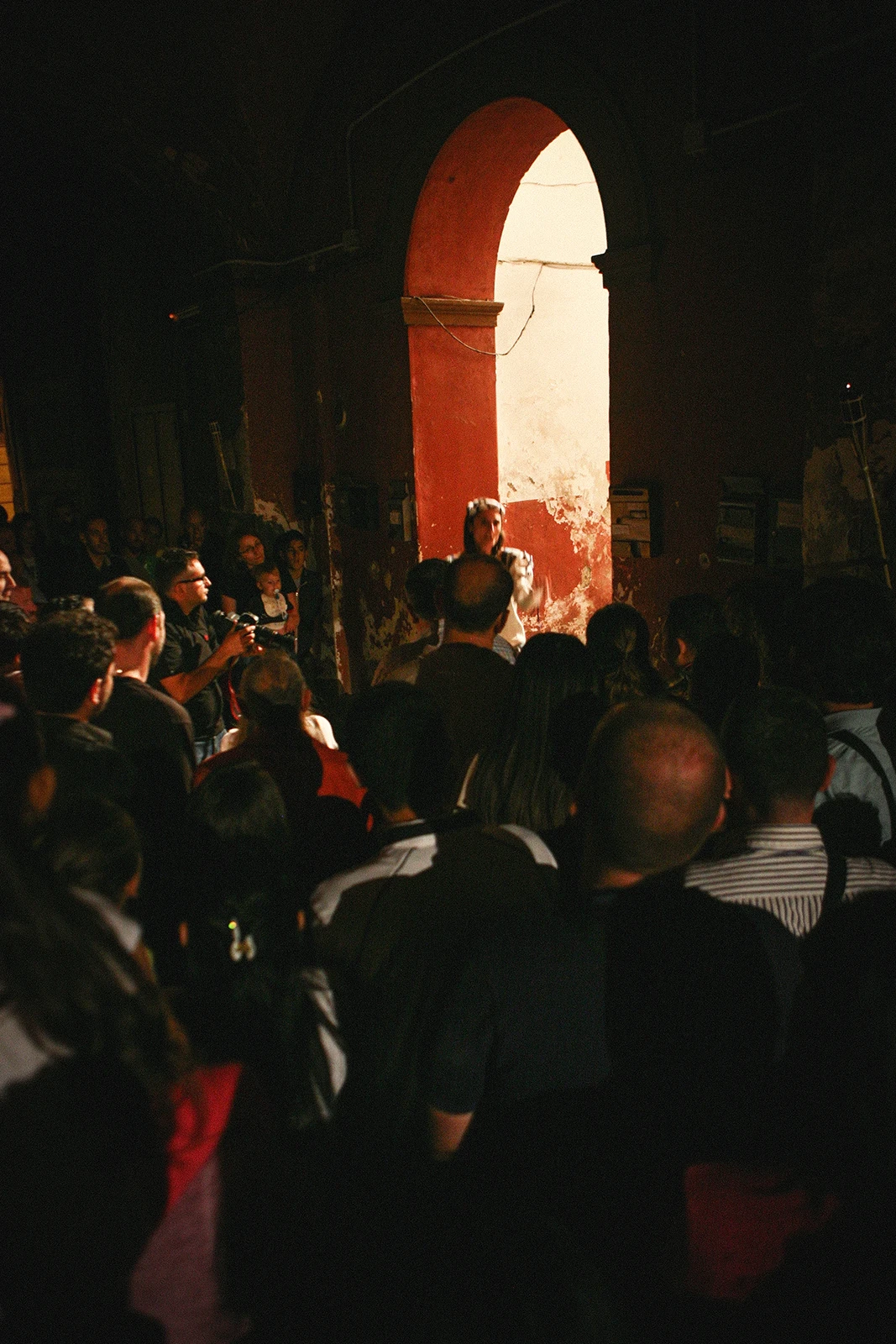 Cavaedium arte e teatro nei cortili Sant'Arpino con l'attore Massimo Andrei