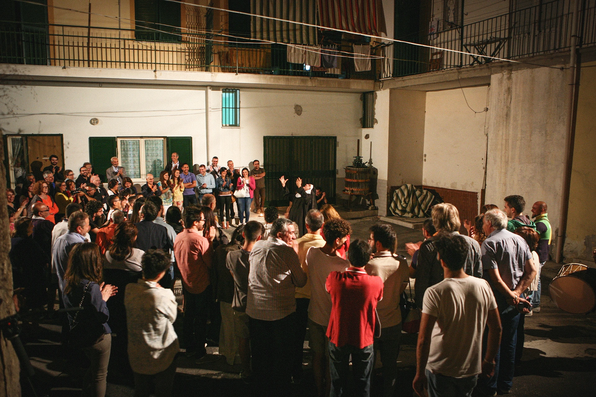 Cavaedium arte e teatro nei cortili Sant'Arpino con l'attore Massimo Andrei