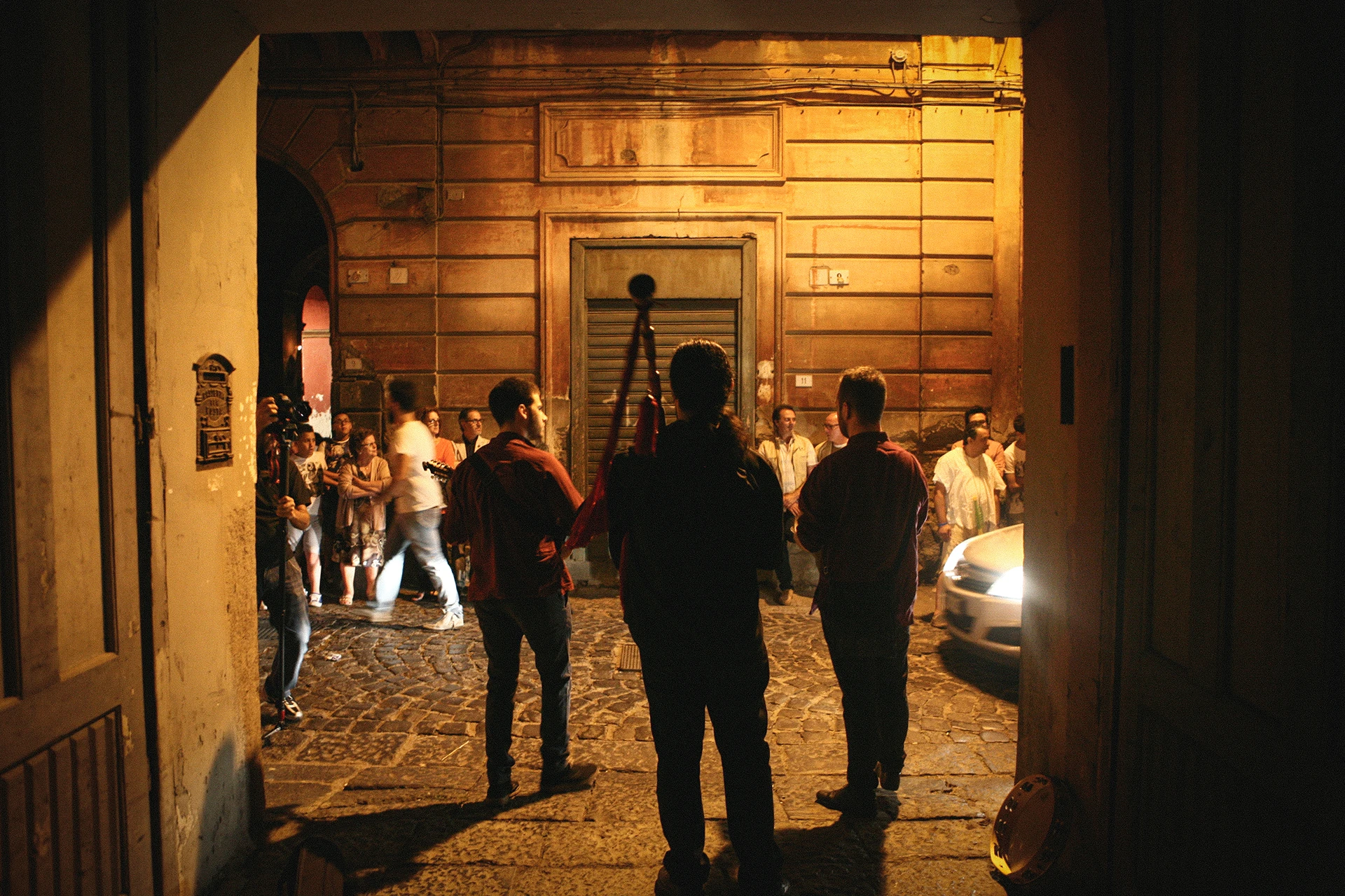 Cavaedium arte e teatro nei cortili Sant'Arpino con l'attore Massimo Andrei